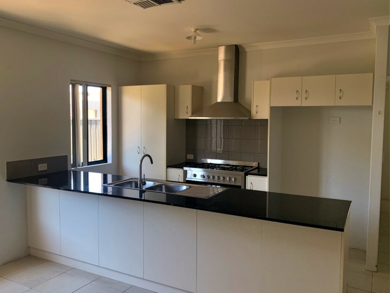 110 Barnevelder Bend, Southern River WA 6110