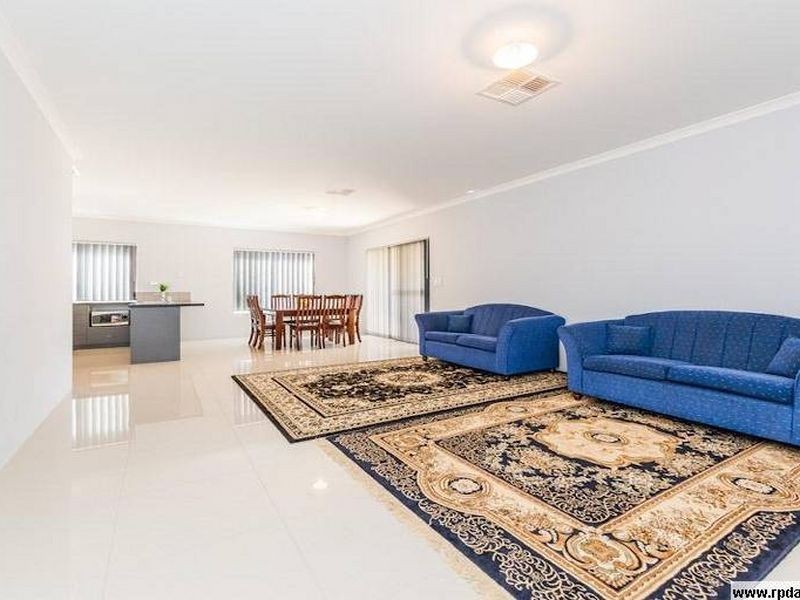 21 Calneggia Drive, Darling Downs WA 6122