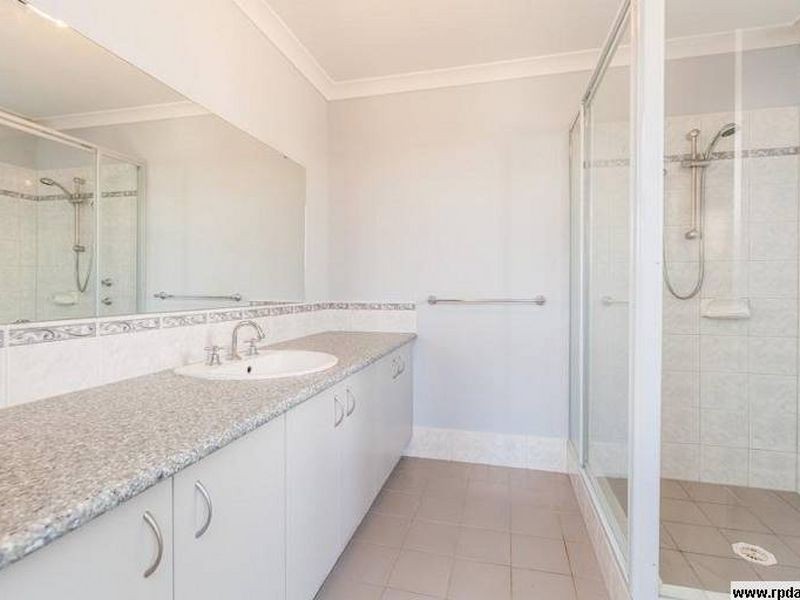 21 Calneggia Drive, Darling Downs WA 6122