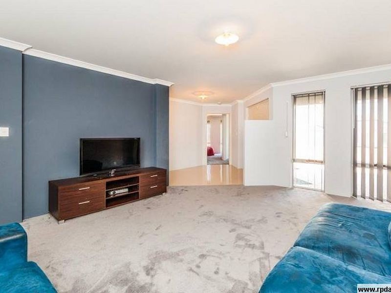 21 Calneggia Drive, Darling Downs WA 6122