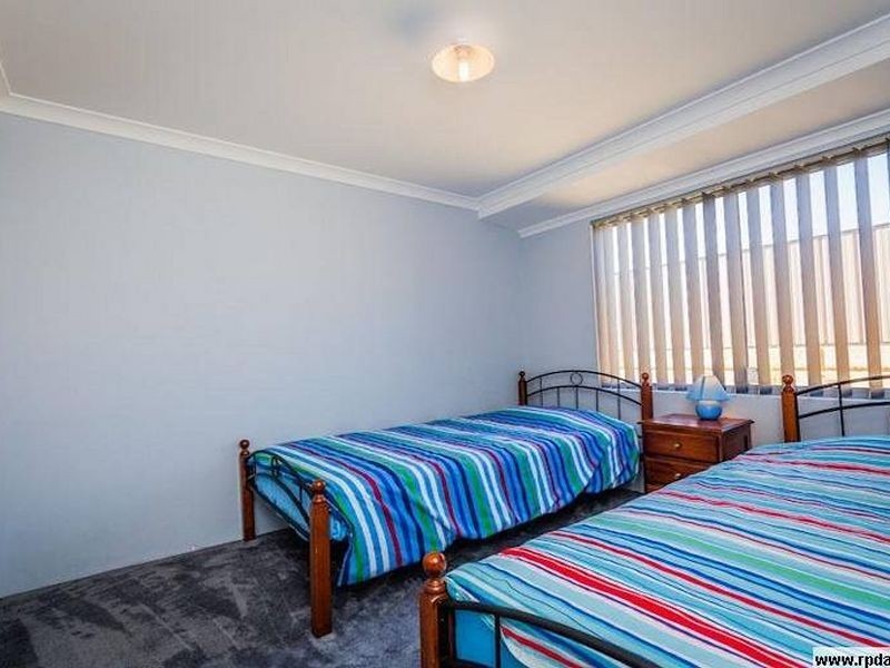21 Calneggia Drive, Darling Downs WA 6122