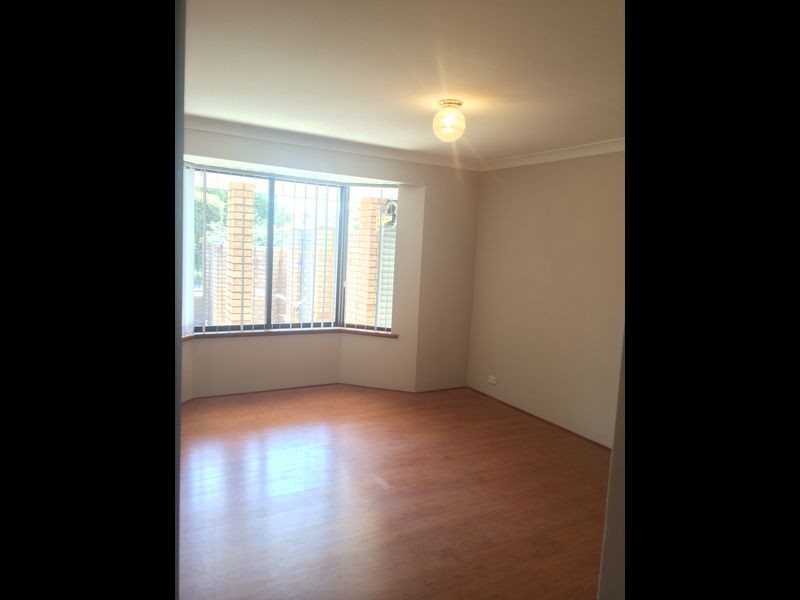 37 Kestrel Way, Thornlie WA 6108