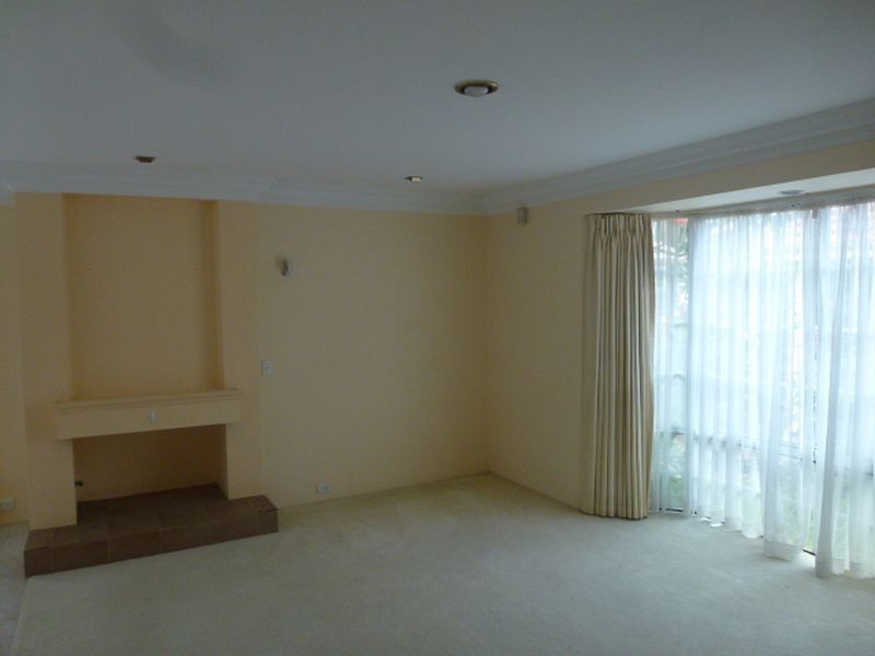 18 Glasnevin Court, Waterford WA 6152