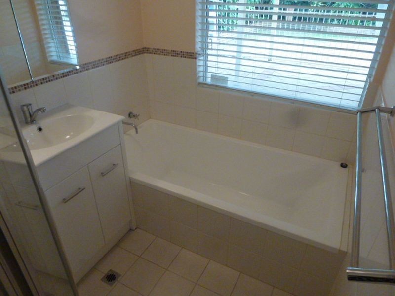 18 Glasnevin Court, Waterford WA 6152