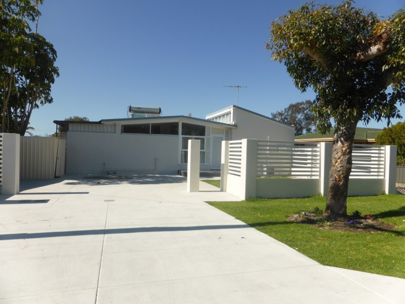 5B Churchdown Street, Thornlie WA 6108