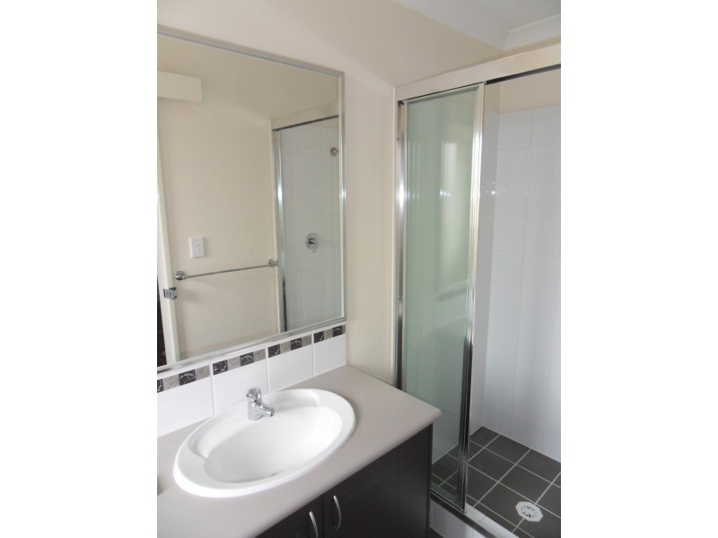 10 Wardle Court, Piara Waters WA 6112