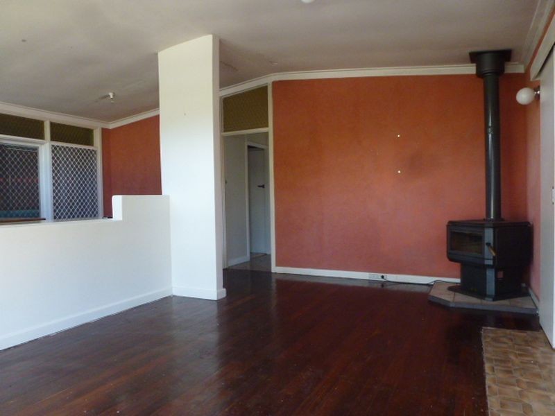 5 Churchdown Street, Thornlie WA 6108