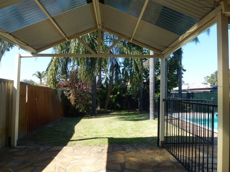 5 Churchdown Street, Thornlie WA 6108