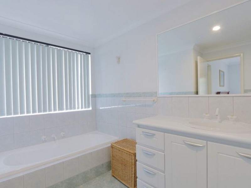 25 Sandringham Promenade, Canning Vale WA 6155