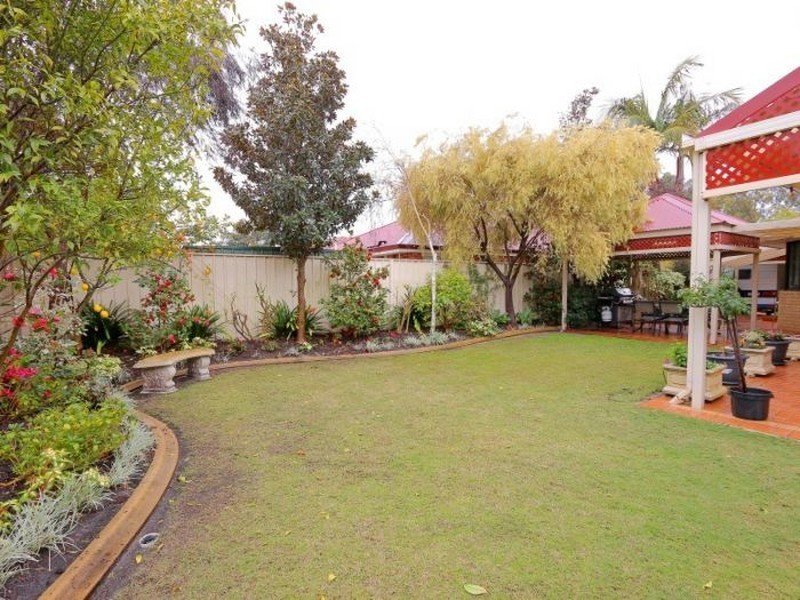 25 Sandringham Promenade, Canning Vale WA 6155