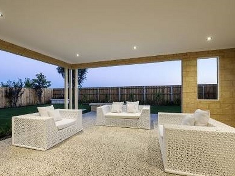 294 Southern River Road, Southern River WA 6110