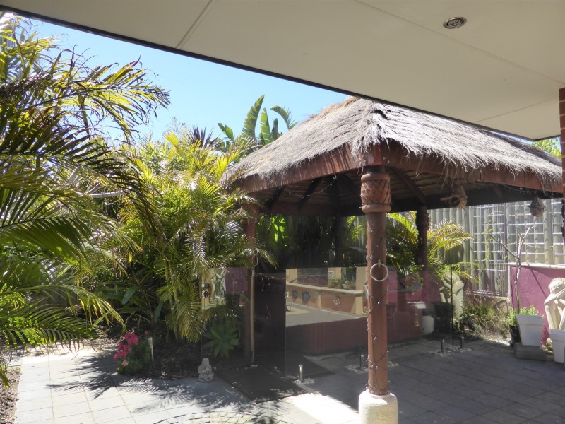 22 Birmingham Parade, Piara Waters WA 6112