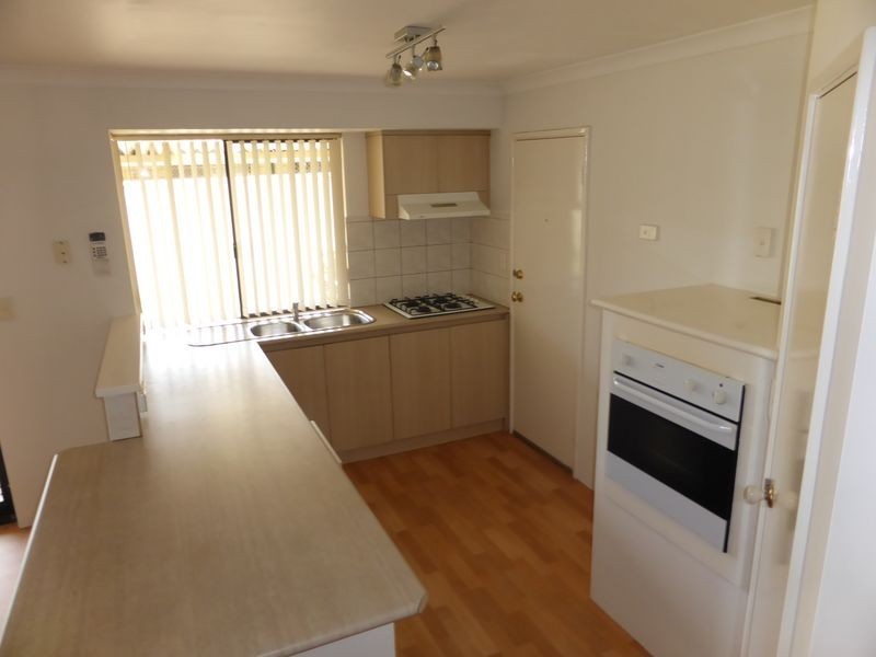 5 Seddon Way, Canning Vale WA 6155