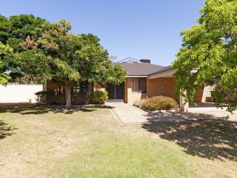 6 Waxberry Gardens, Canning Vale WA 6155