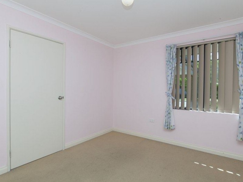 6 Waxberry Gardens, Canning Vale WA 6155