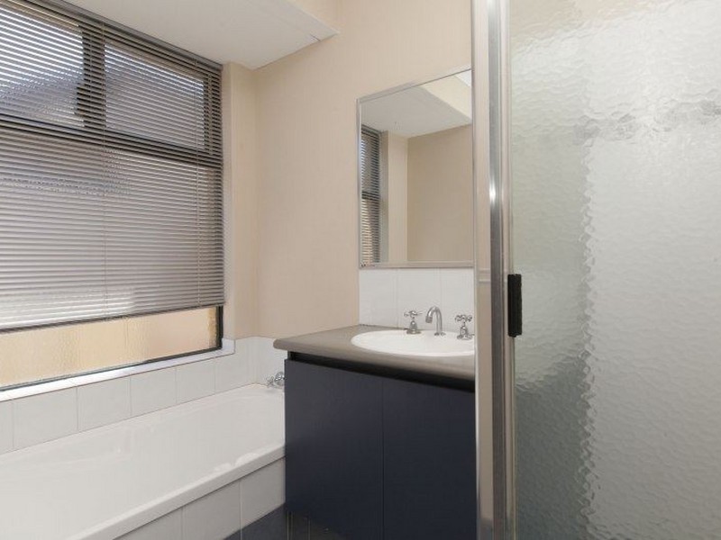 6 Waxberry Gardens, Canning Vale WA 6155