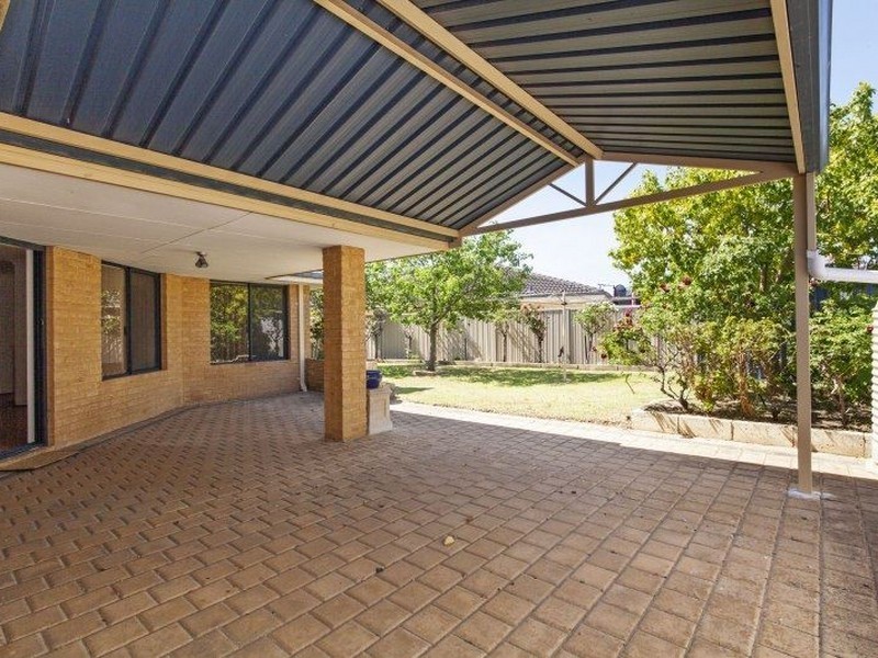 6 Waxberry Gardens, Canning Vale WA 6155