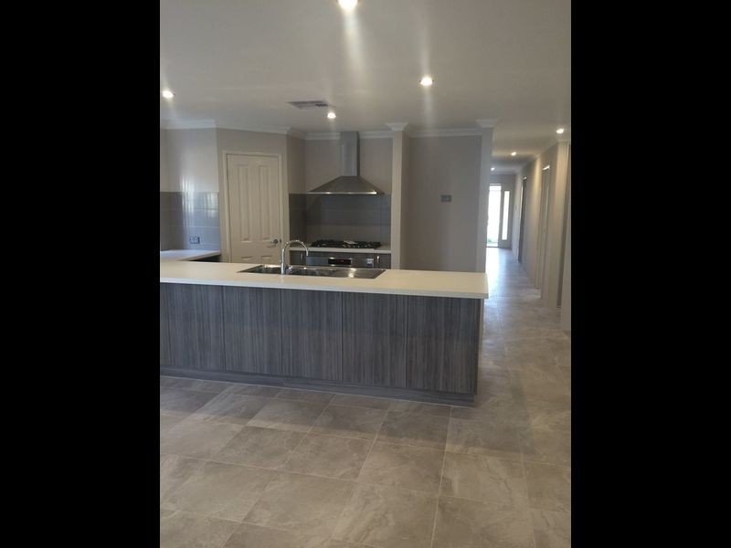 82 Dovedale Street, Harrisdale WA 6112