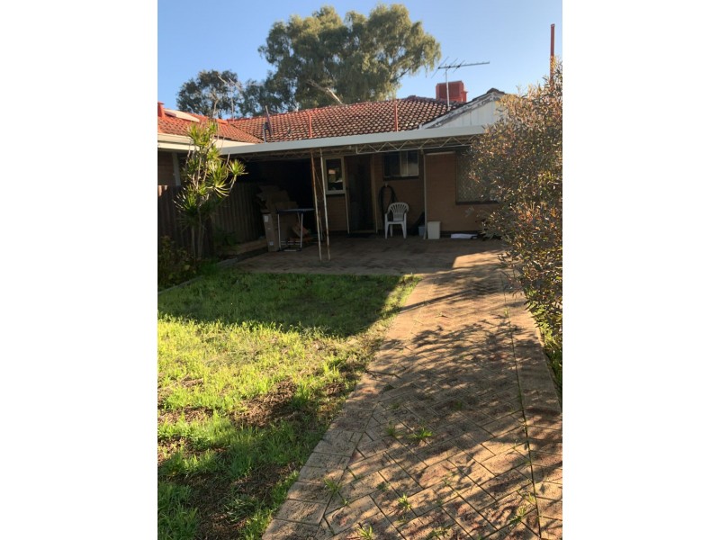 62A Lester Drive, Thornlie WA 6108