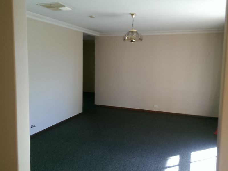 51 Ovens Road, Thornlie WA 6108