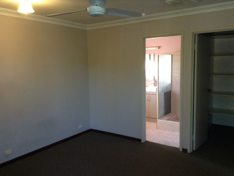 51 Ovens Road, Thornlie WA 6108