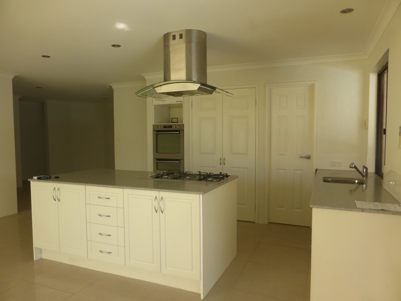 7 Brunswick Road, Thornlie WA 6108