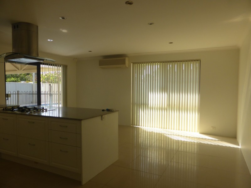 7 Brunswick Road, Thornlie WA 6108