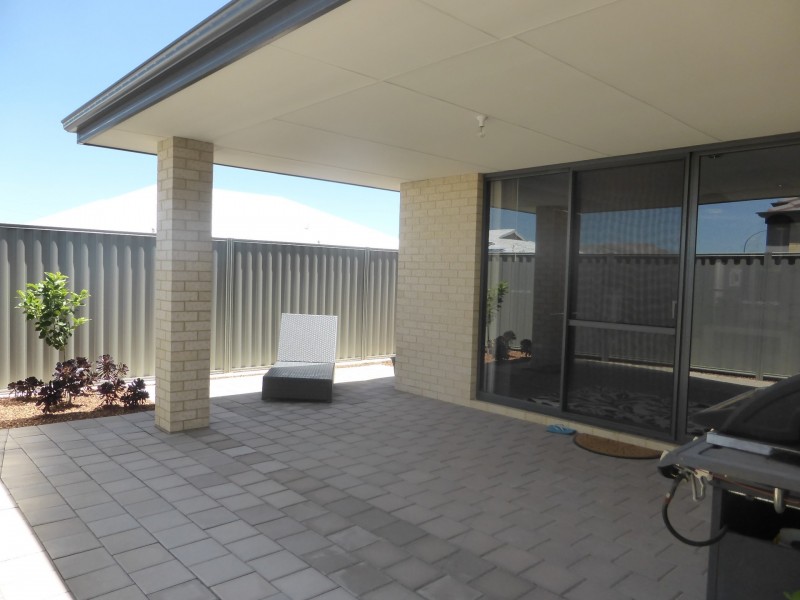 18 Kellogg Drive, Piara Waters WA 6112