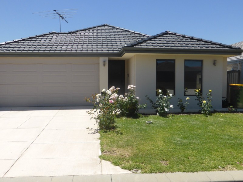 4 Gregg Place, Canning Vale WA 6155
