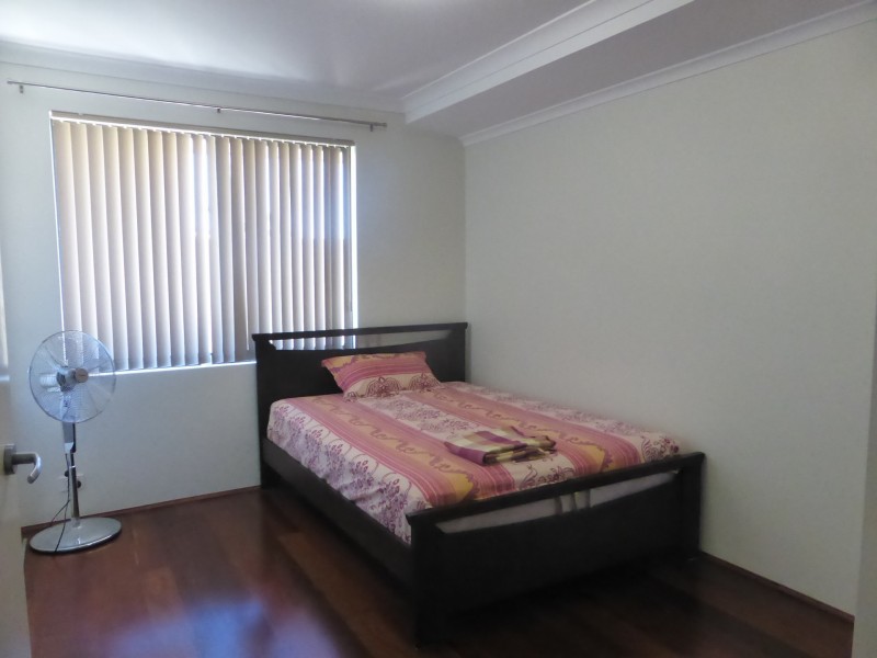 4 Gregg Place, Canning Vale WA 6155