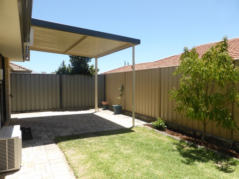 4 Gregg Place, Canning Vale WA 6155