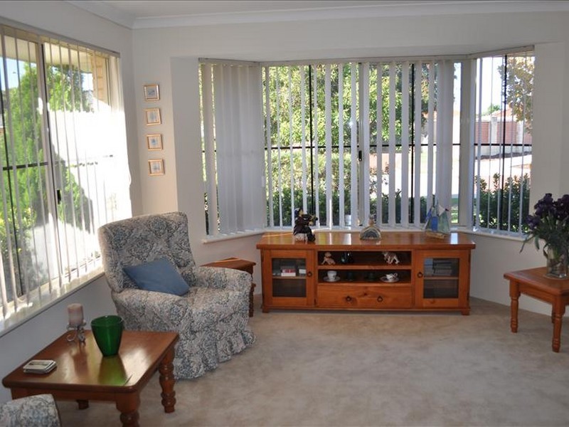 1/2 Planetree Pass, Canning Vale WA 6155