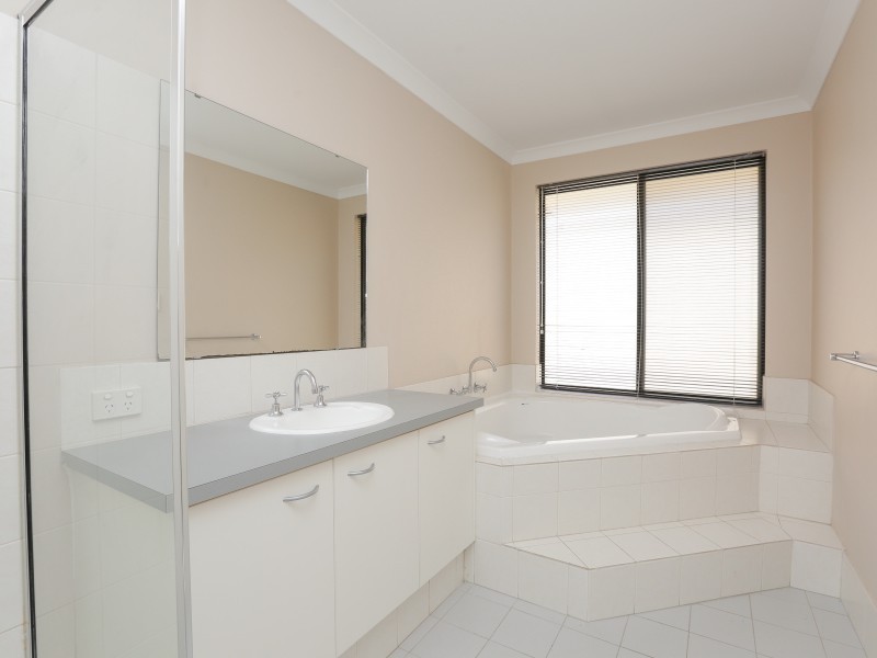 69 Stortford Road, Southern River WA 6110