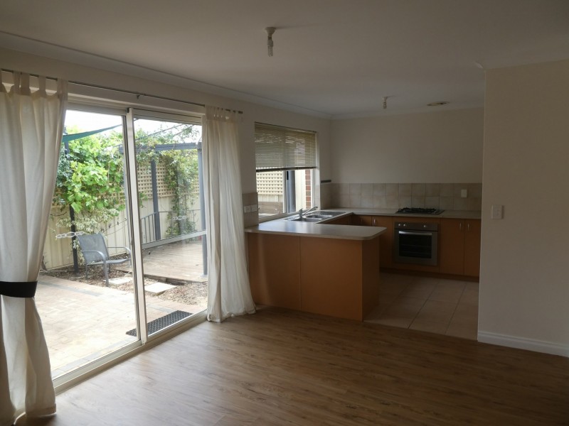 Unit 11/51 Third Avenue, Kelmscott WA 6111