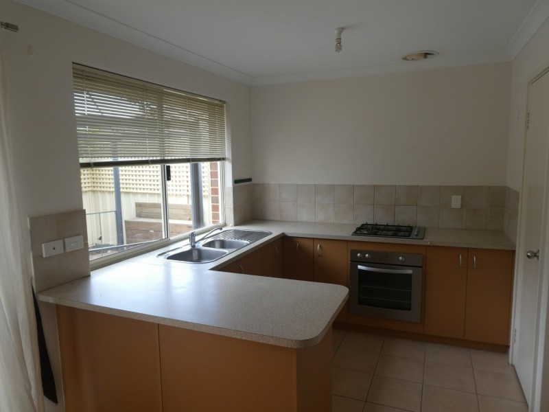 11/51 Third Avenue, Kelmscott WA 6111