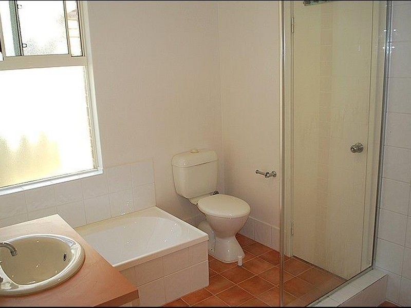 11/51 Third Avenue, Kelmscott WA 6111