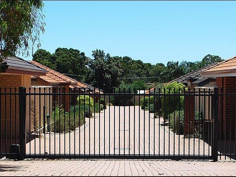 11/51 Third Avenue, Kelmscott WA 6111