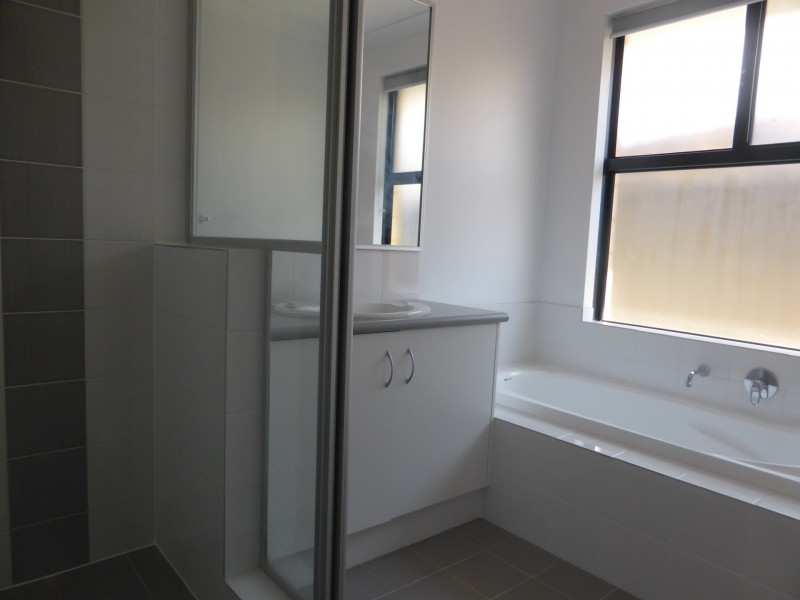 17 Minton Bend, Harrisdale WA 6112