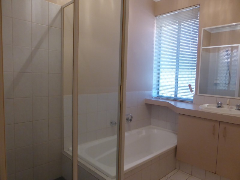 1/39 Spring Road, Thornlie WA 6108