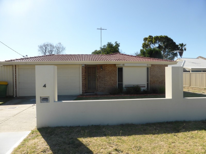 4 Fountain Court, Armadale WA 6112