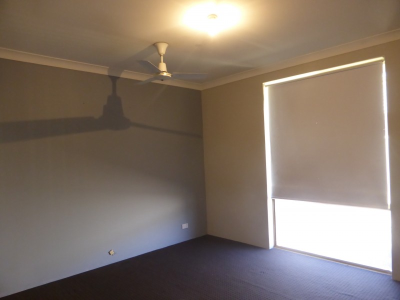 4 Fountain Court, Armadale WA 6112