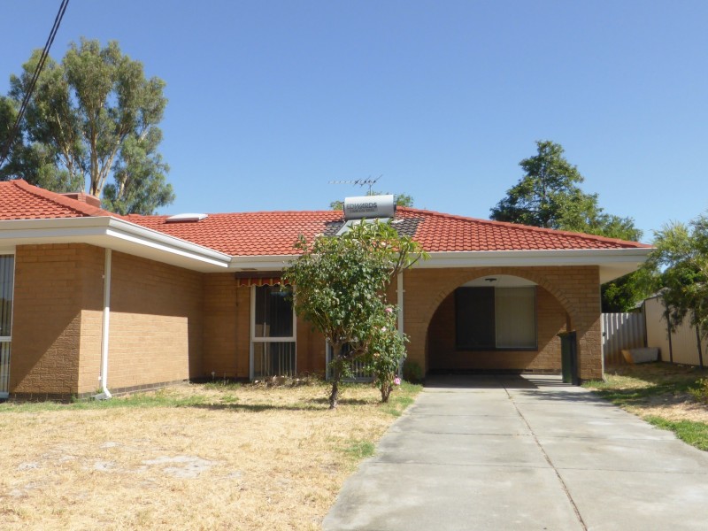 62B Lester Drive, Thornlie WA 6108