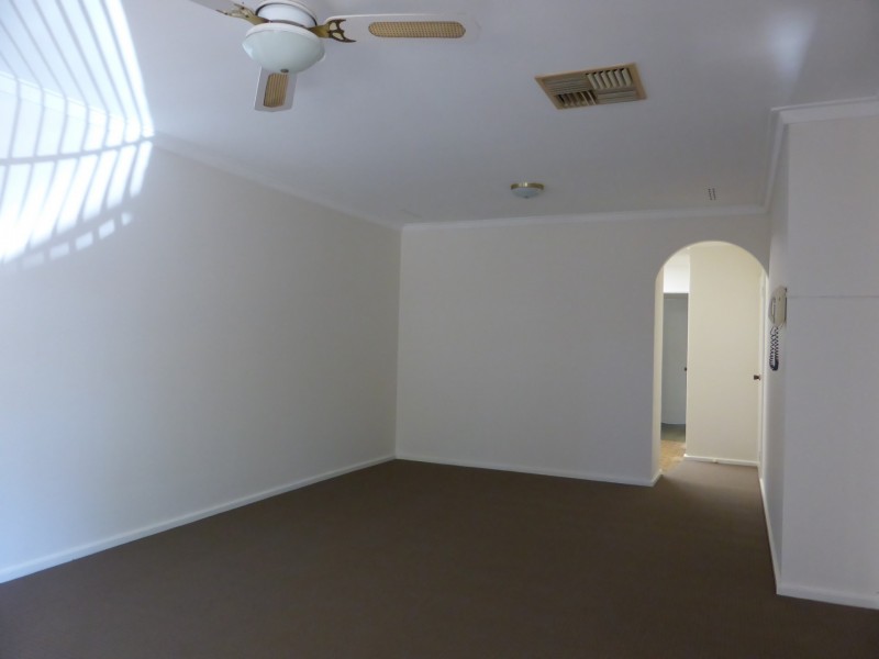 62B Lester Drive, Thornlie WA 6108