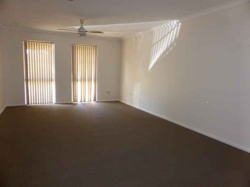 62B Lester Drive, Thornlie WA 6108