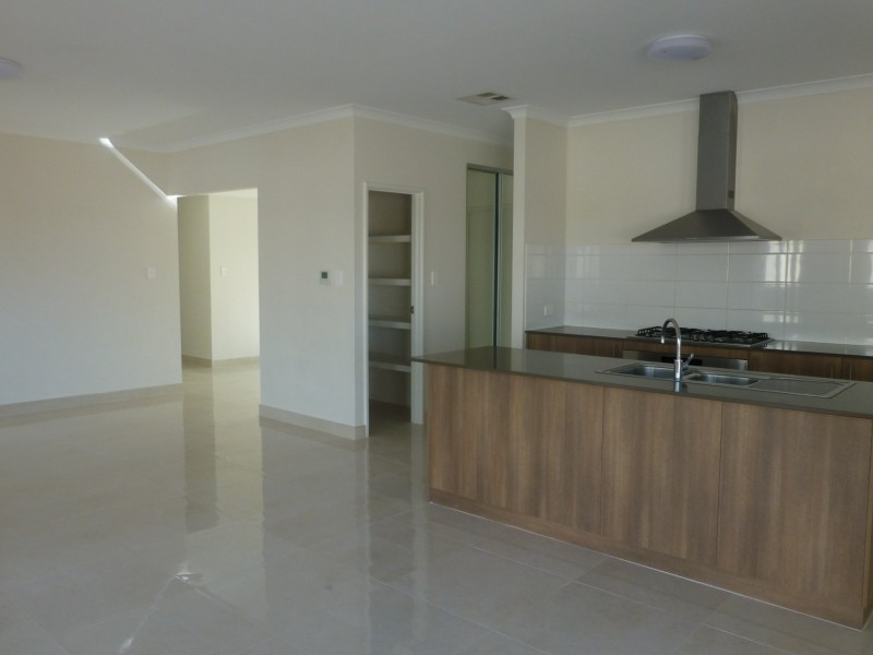 30 Bradley Street, Southern River WA 6110