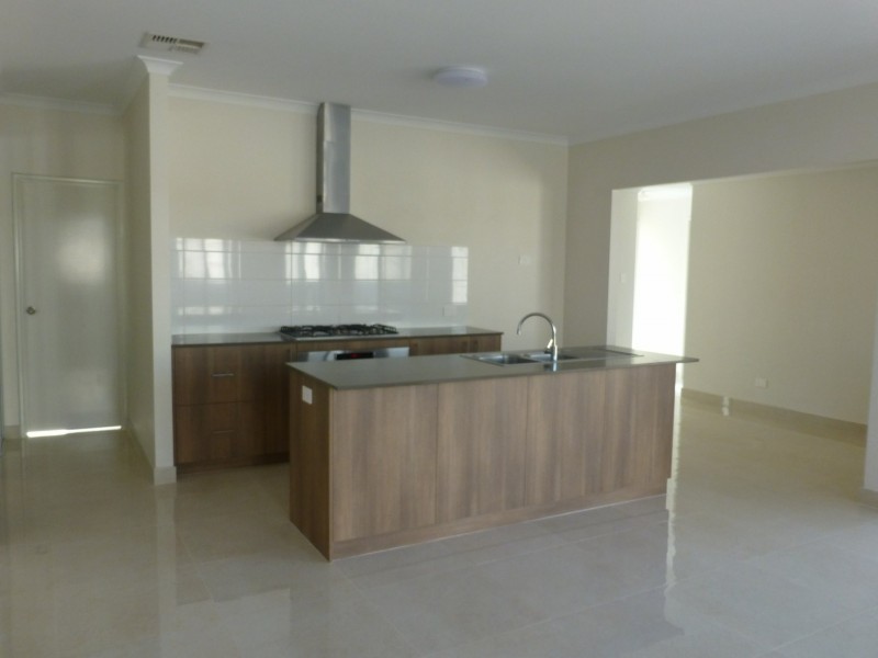 30 Bradley Street, Southern River WA 6110