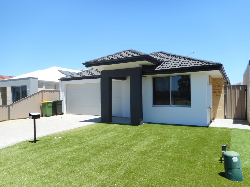 75 Monticello Parkway, Piara Waters WA 6112