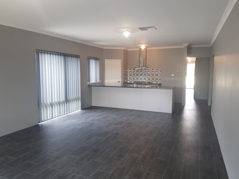 75 Monticello Parkway, Piara Waters WA 6112