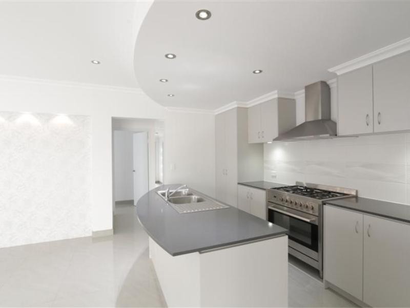 7 Hopkins Court, Southern River WA 6110