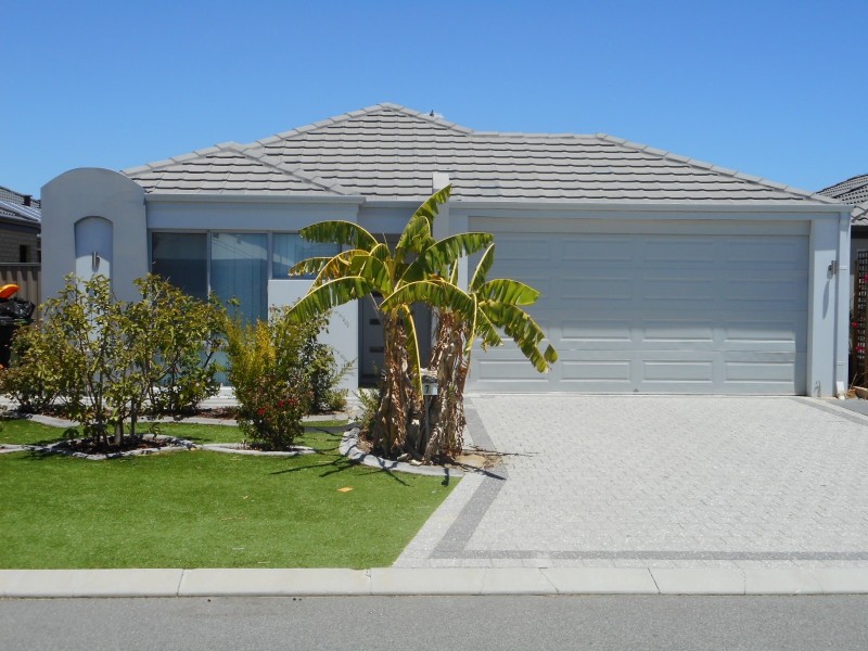 7 Hopkins Court, Southern River WA 6110